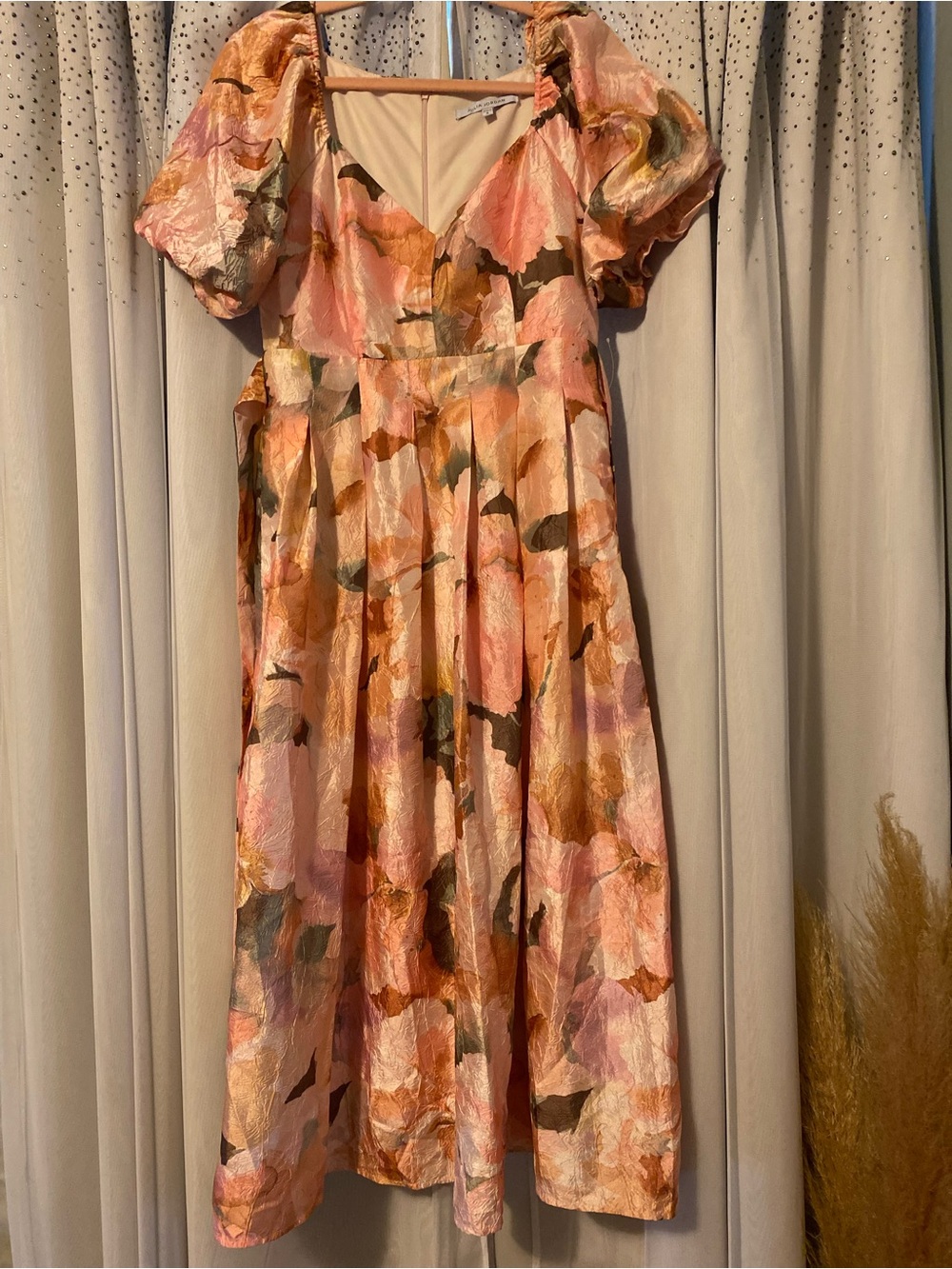 JULIA JORDAN NWT SIZE 8 PEACH PUFF SLEEVES MULTI- COLORED DRESS